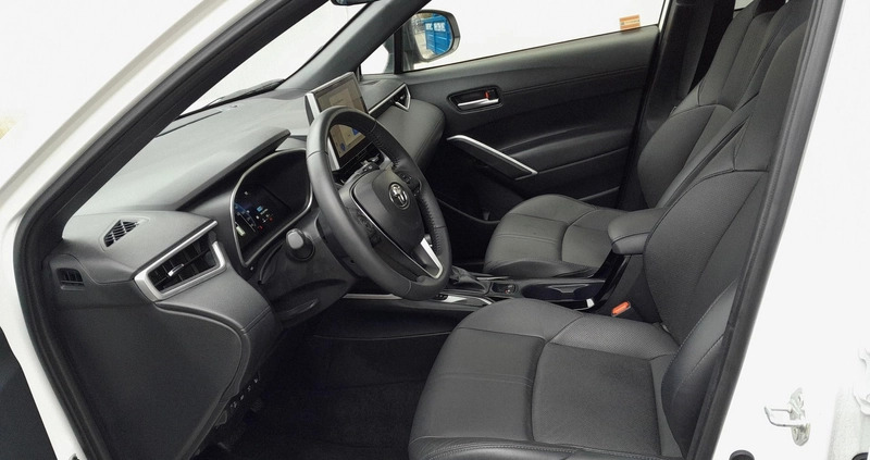 Toyota Corolla Cross cena 169900 przebieg: 14903, rok produkcji 2022 z Mszczonów małe 277